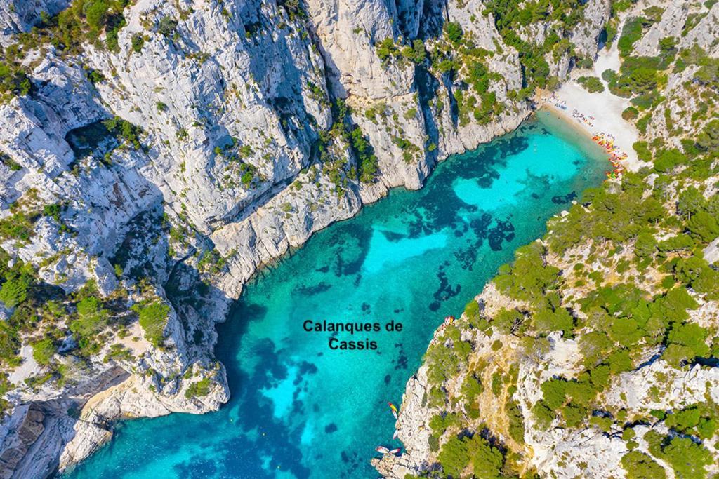 Rez-De-Villa Proche De La Mer - Villa Temana Saint-Cyr-sur-Mer Exteriér fotografie